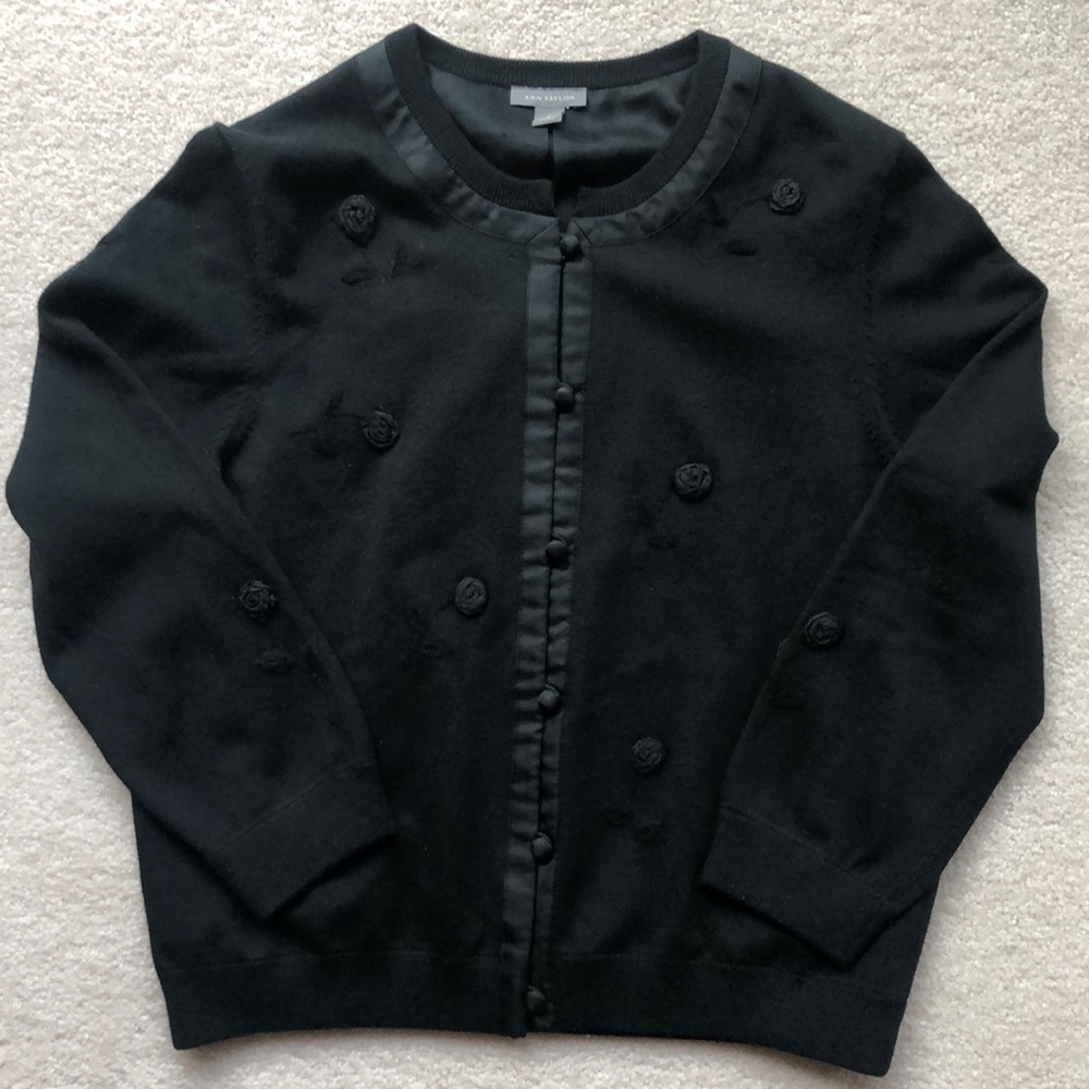 Ann Taylor Fitted Embroidered Cardigan